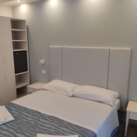 Hotel Caravel Park Rimini Exterior photo